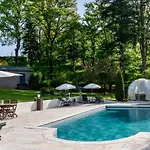 Emeraude Bed & Breakfast