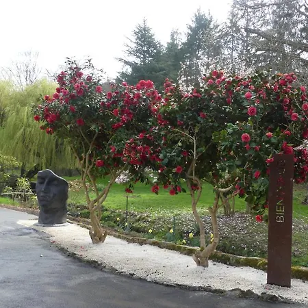 לינה וארוחת בוקר Emeraude Premilhat