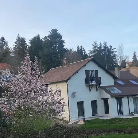 Nocleg ze śniadaniem Emeraude Premilhat