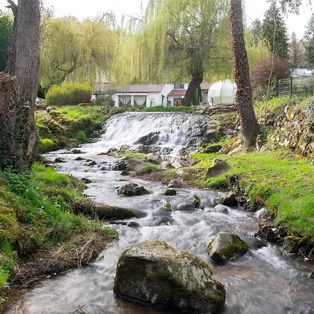 Emeraude לינה וארוחת בוקר