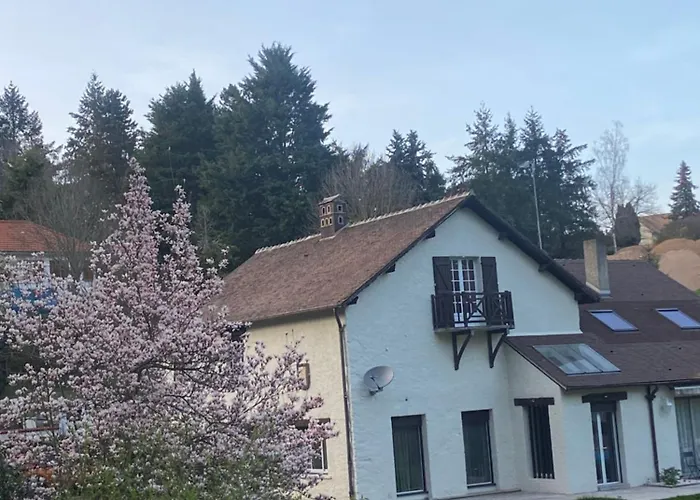 Nocleg ze śniadaniem Emeraude Premilhat