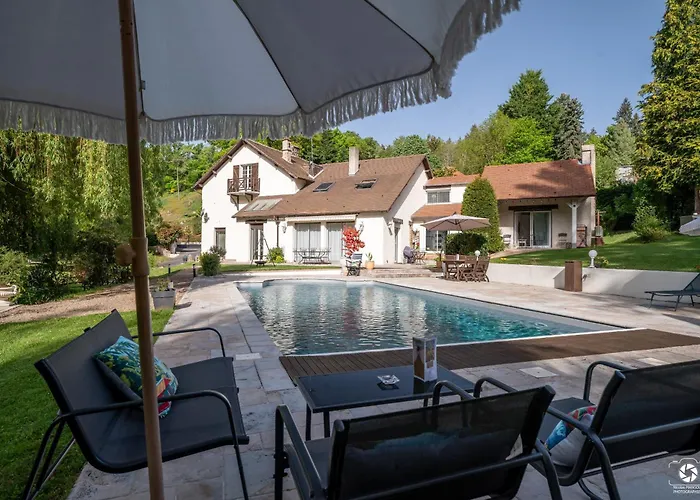 Nocleg ze śniadaniem Emeraude Premilhat